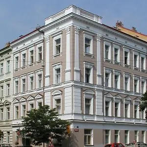 Machova Hotel Praag