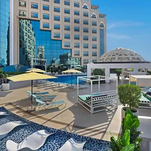 5* מלון Barcelo Al Jaddaf,