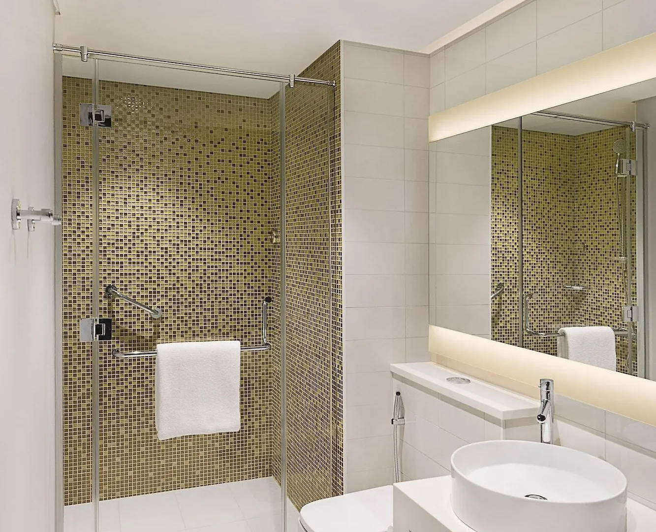 Hyatt Place Dubai Jumeirah 4*,