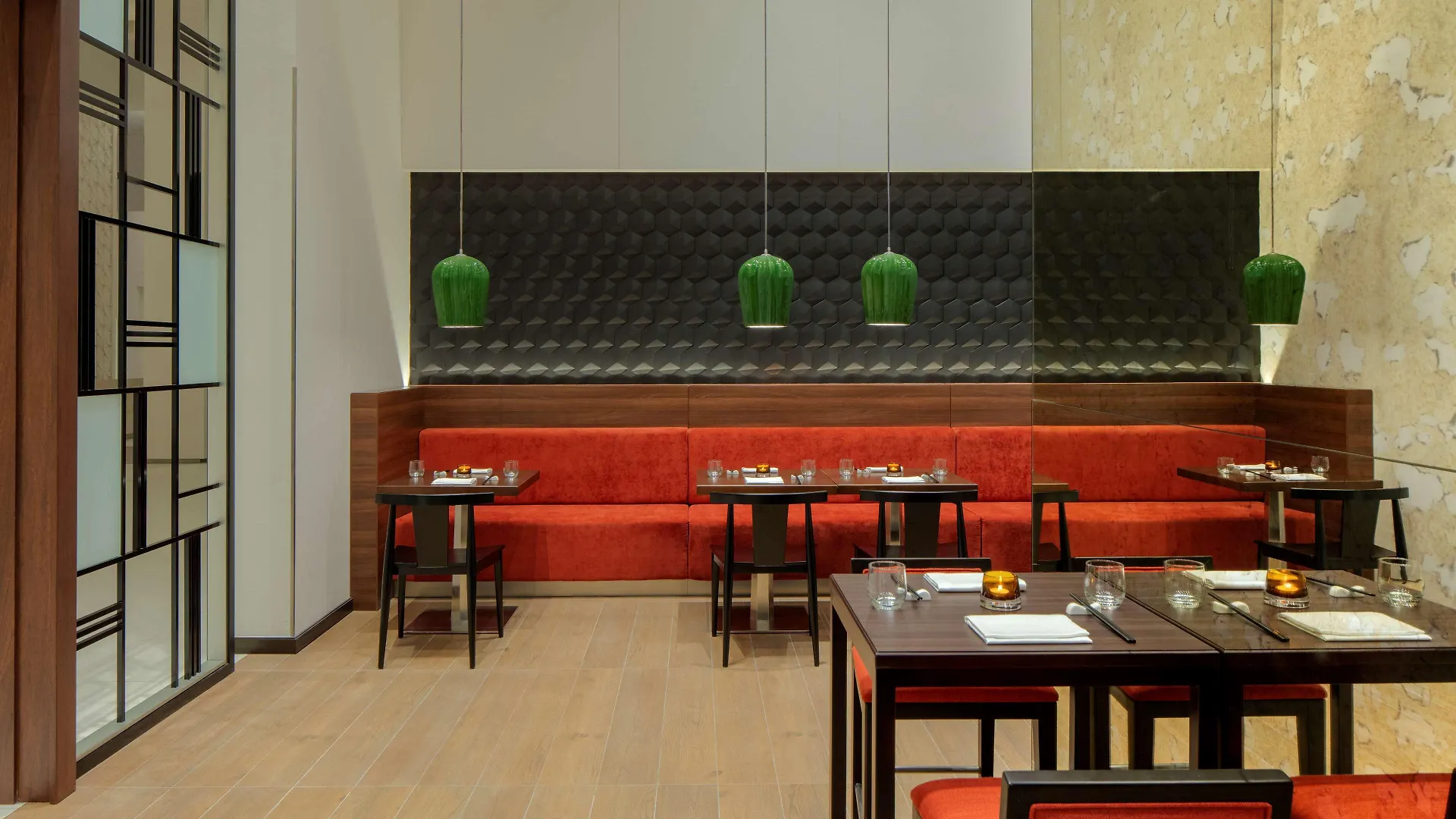 Hyatt Place Dubai Jumeirah 4*,